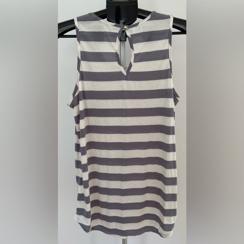 Papermoon | Eagan Gray & White One Pocket Knit Tank Top | Size Medium - Picture 2 of 5